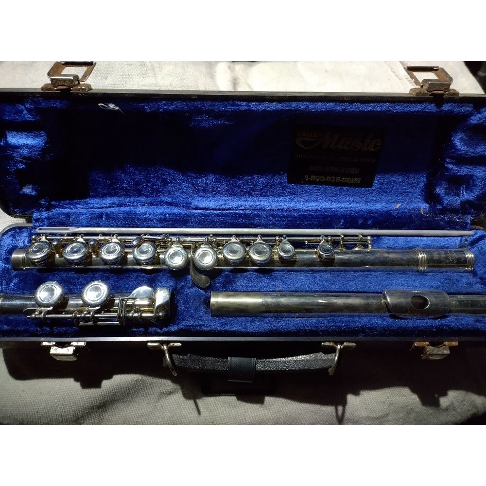 Selmer FL302 silver plated flute